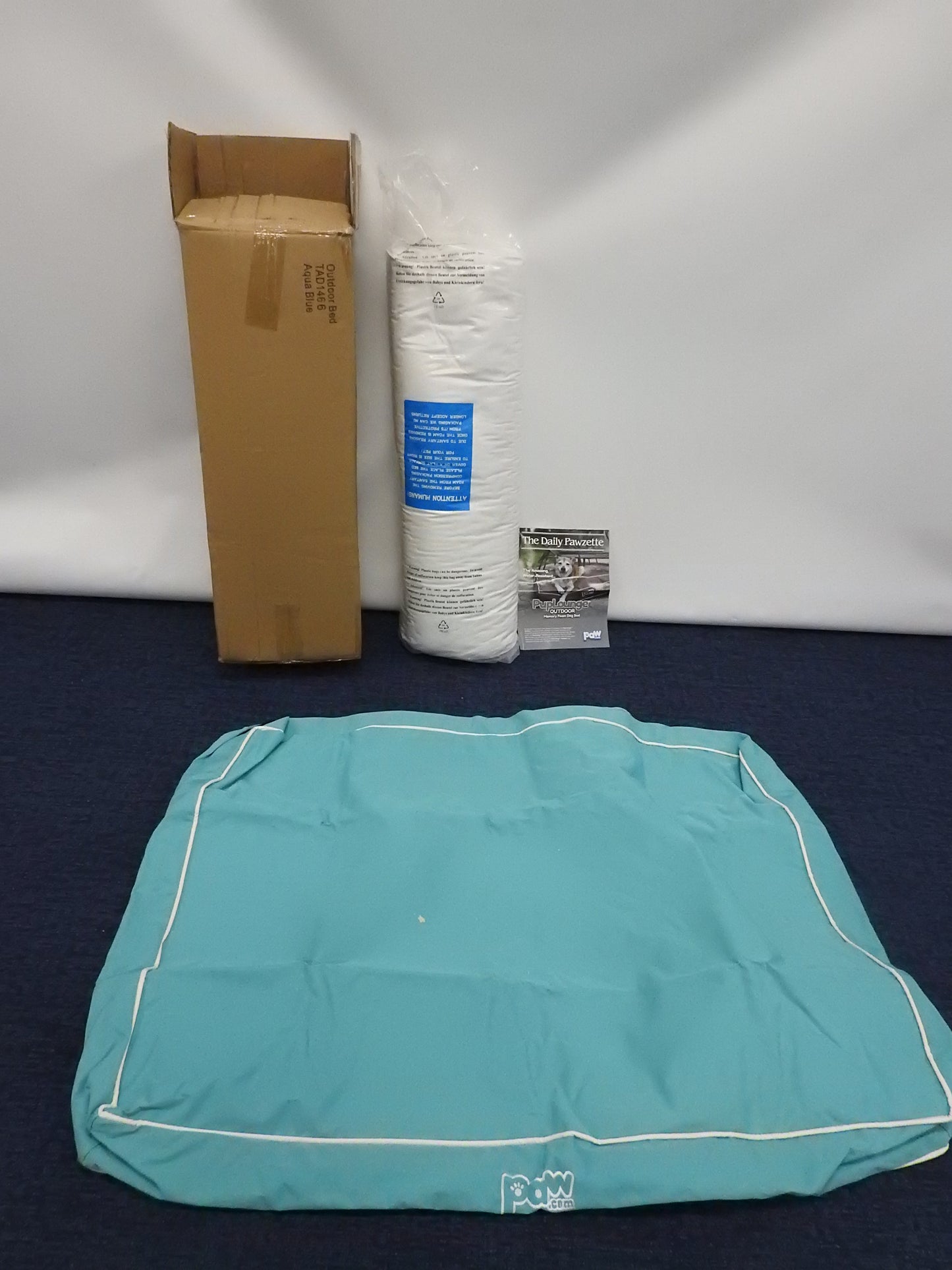 Outdoor Dog Bed (NEW IN BOX!)