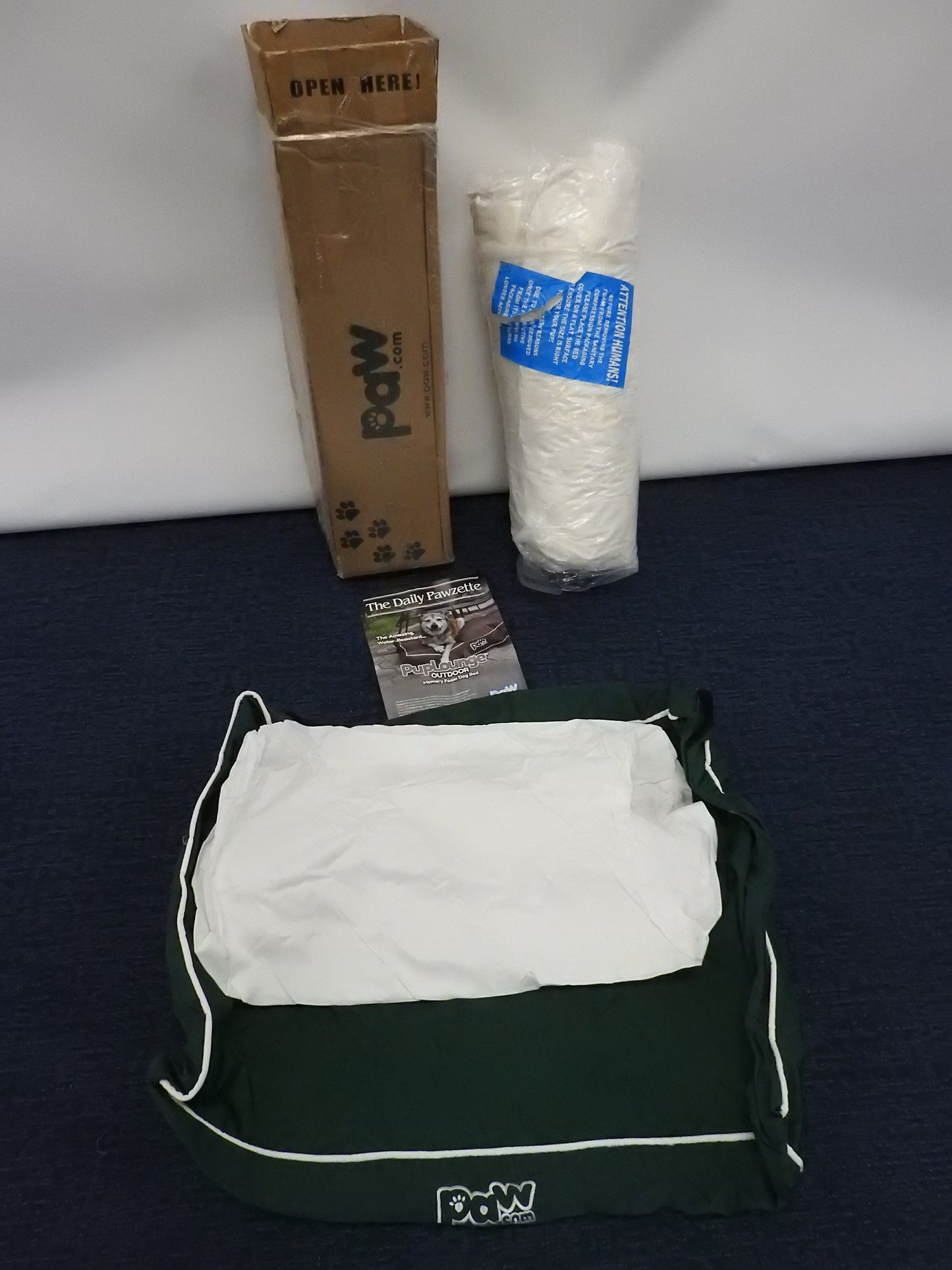 Outdoor Dog Bed (NEW IN BOX!)