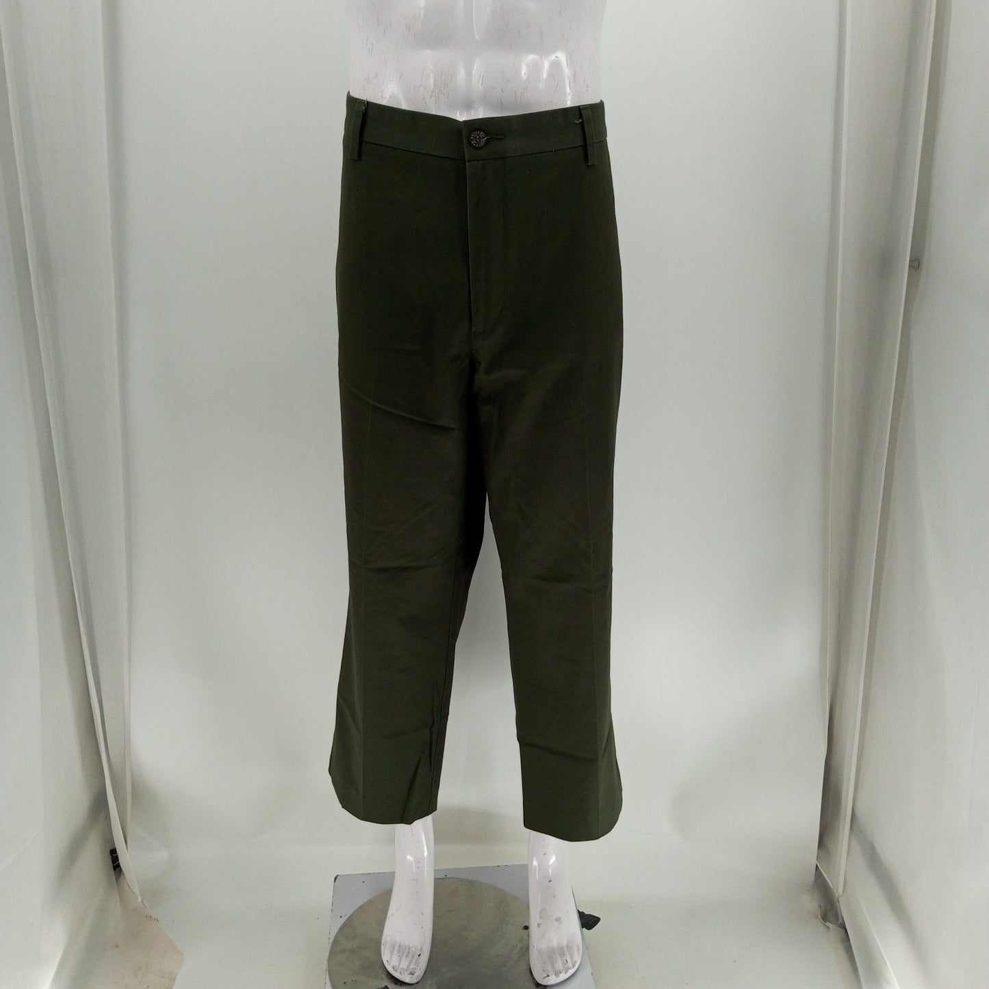 Desiel, Levis, Dockers, etc Pants Box 30 Count