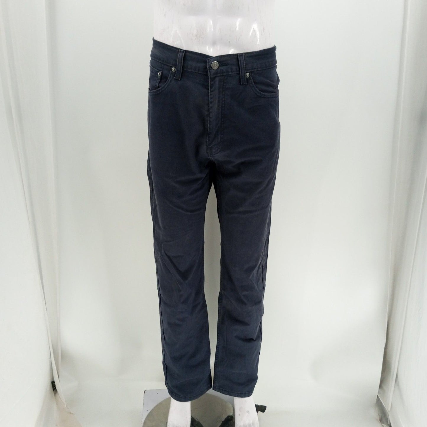 Desiel, Levis, Dockers, etc Pants Box 30 Count