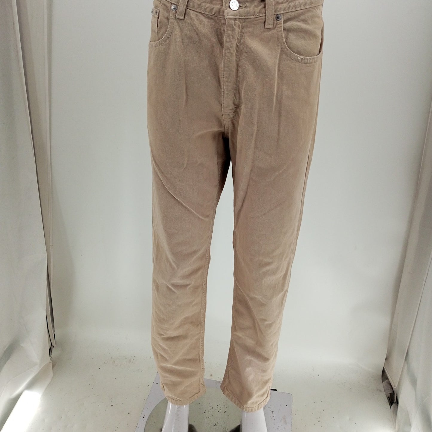 Desiel, Levis, Dockers, etc Pants Box 30 Count