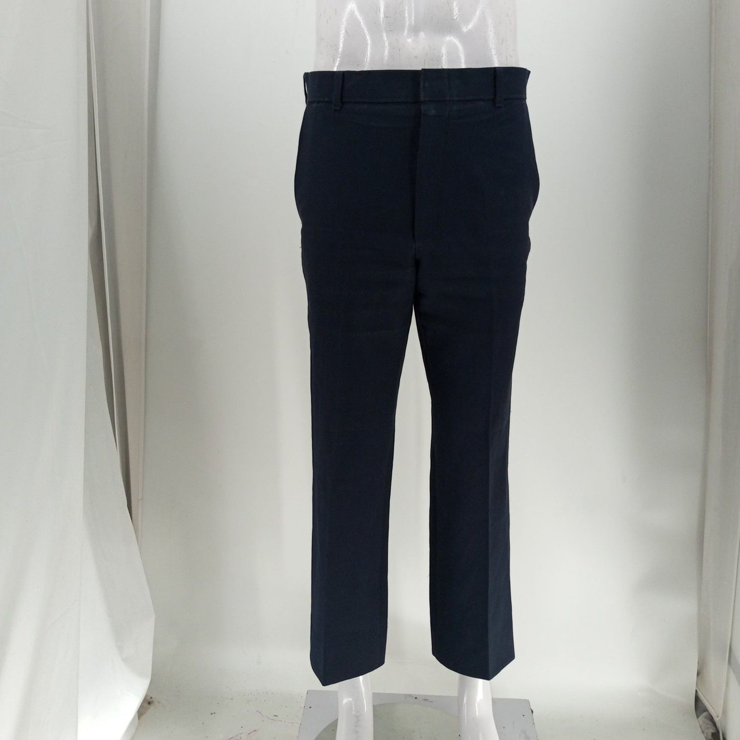 Desiel, Levis, Dockers, etc Pants Box 30 Count