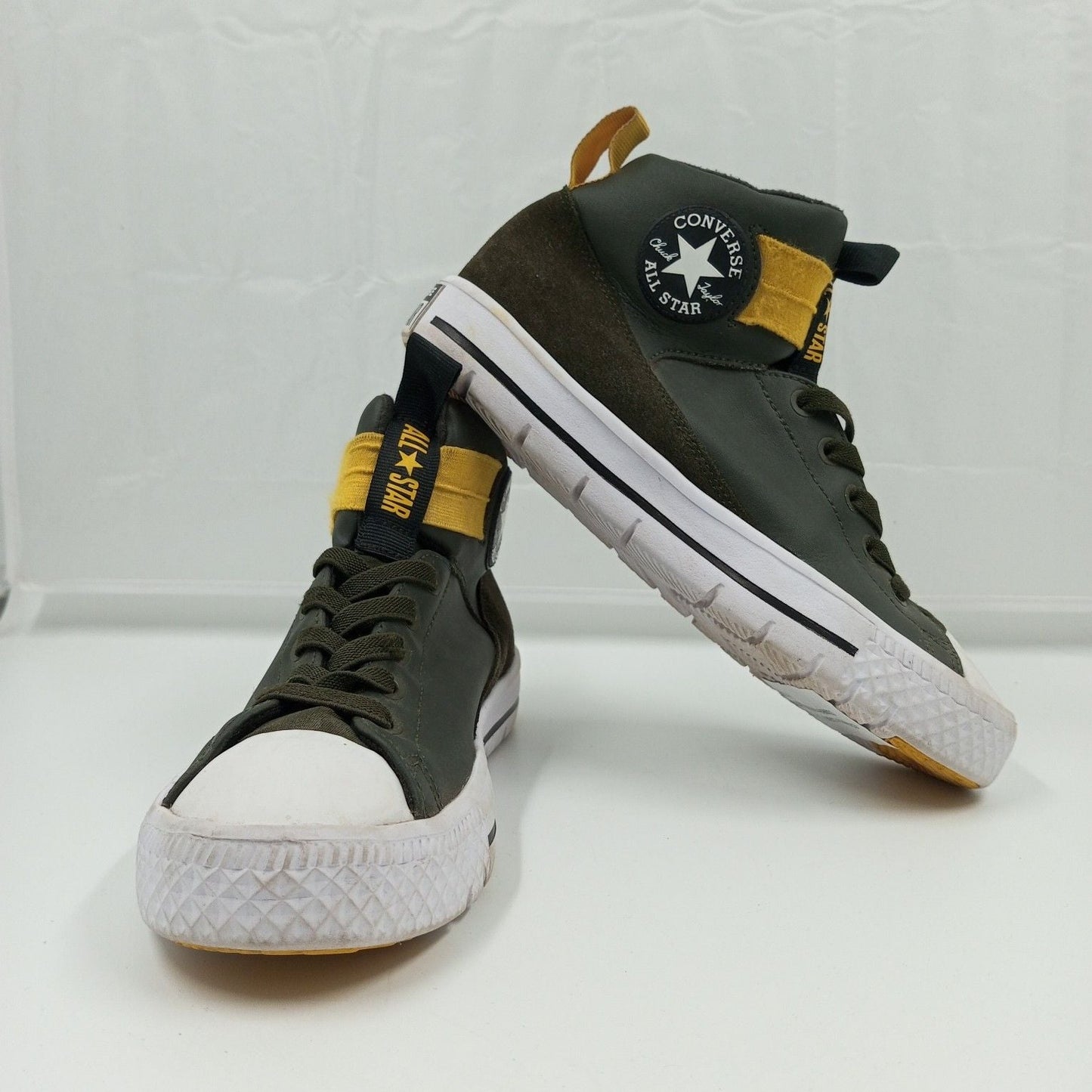 Converse All Stars and Vans Box 20 Count