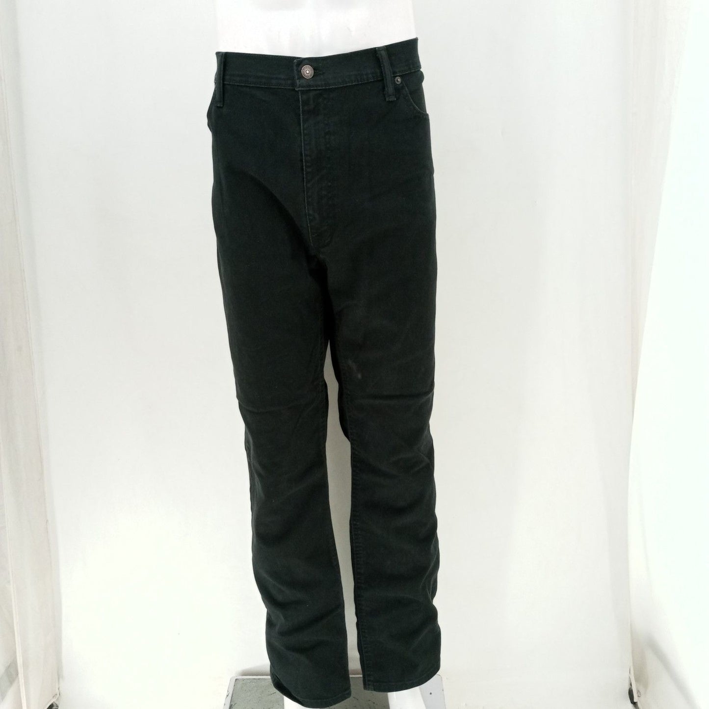 Levis Jeans  24-30 Count Box