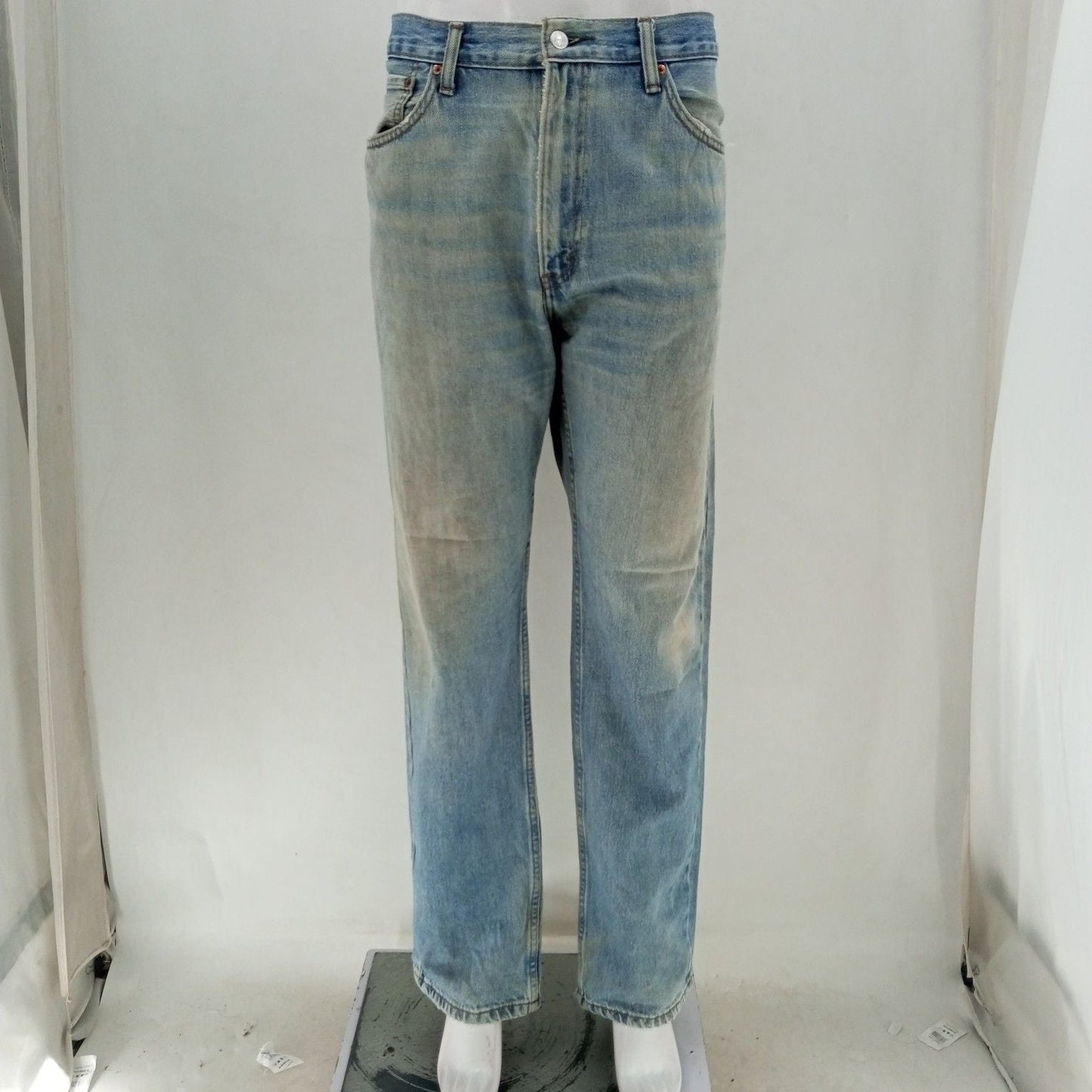 Levis Jeans  24-30 Count Box