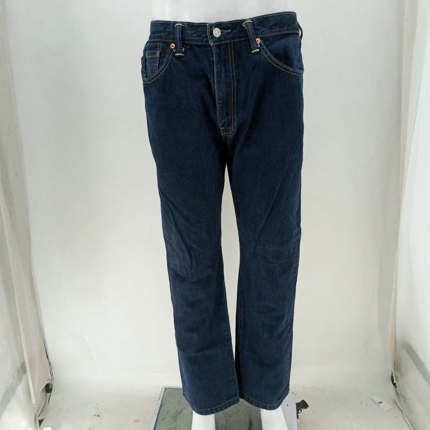 Levis Jeans  24-30 Count Box