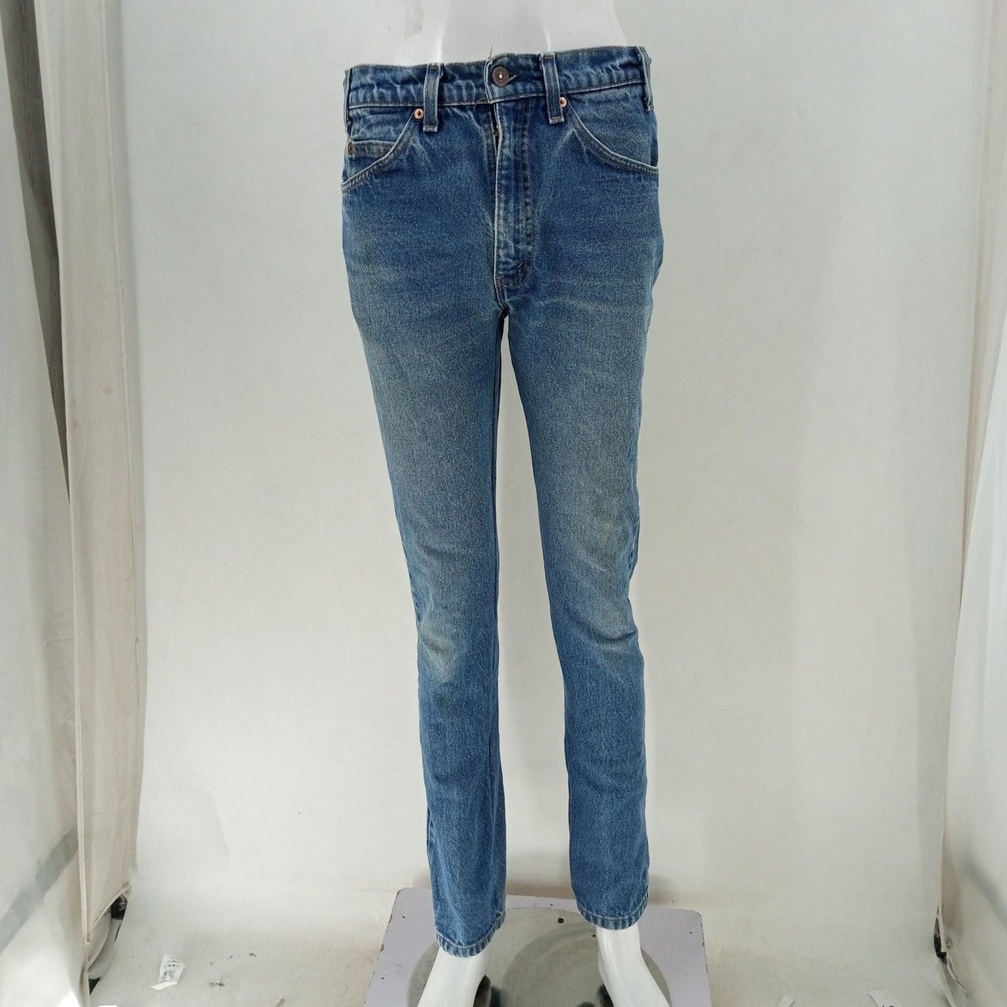Levis Jeans  24-30 Count Box