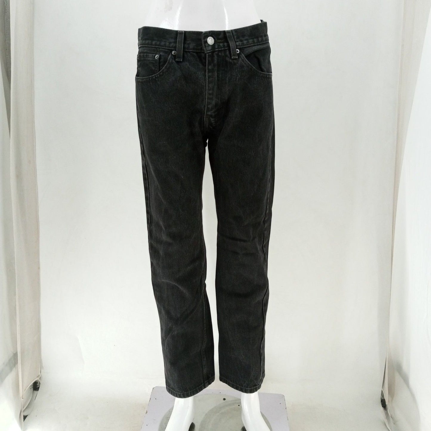 Levis Jeans  24-30 Count Box