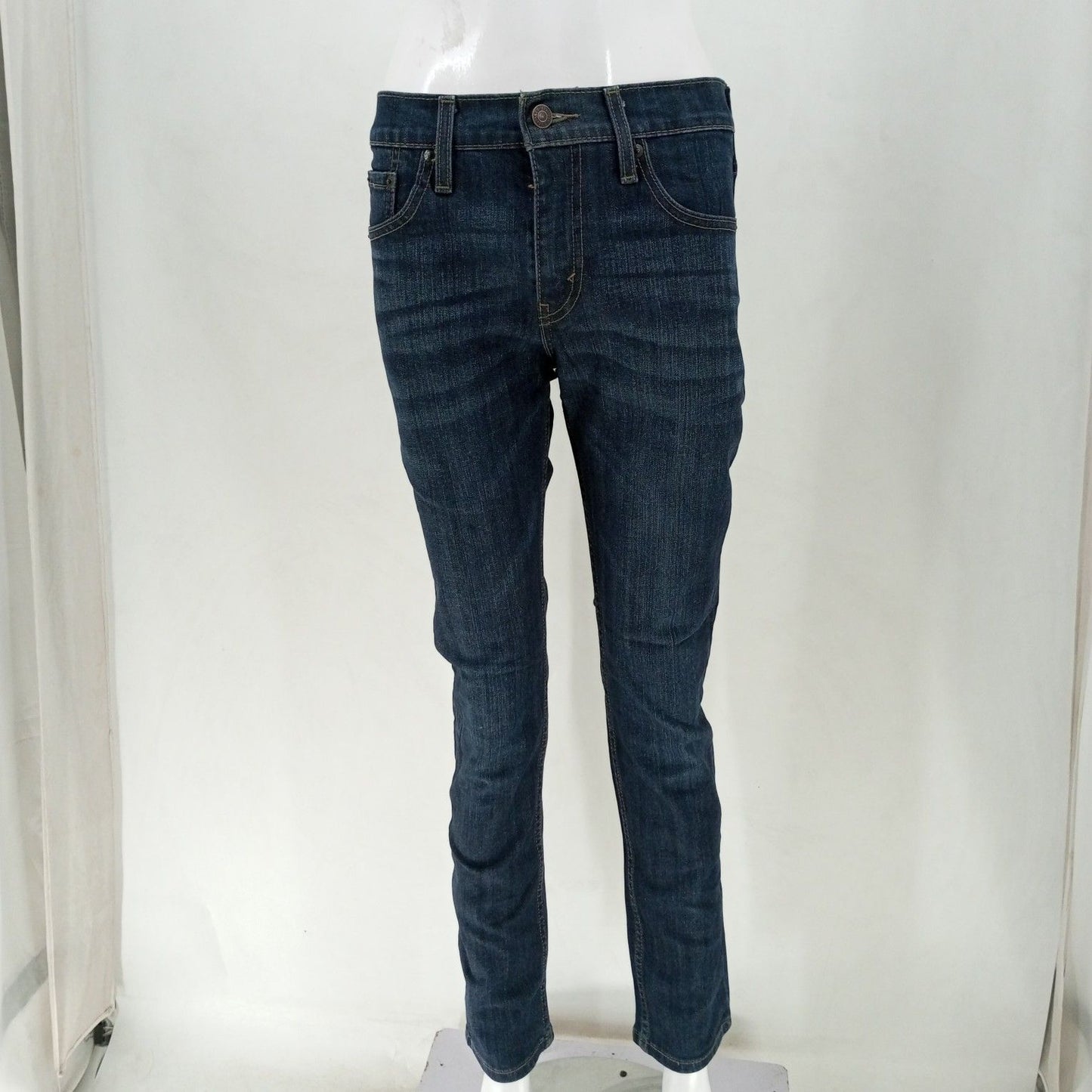 Levis Jeans  24-30 Count Box