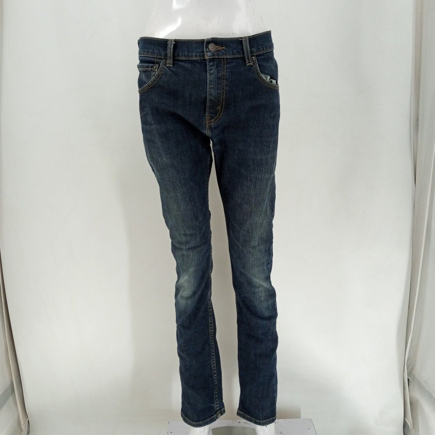 Levis Jeans  24-30 Count Box