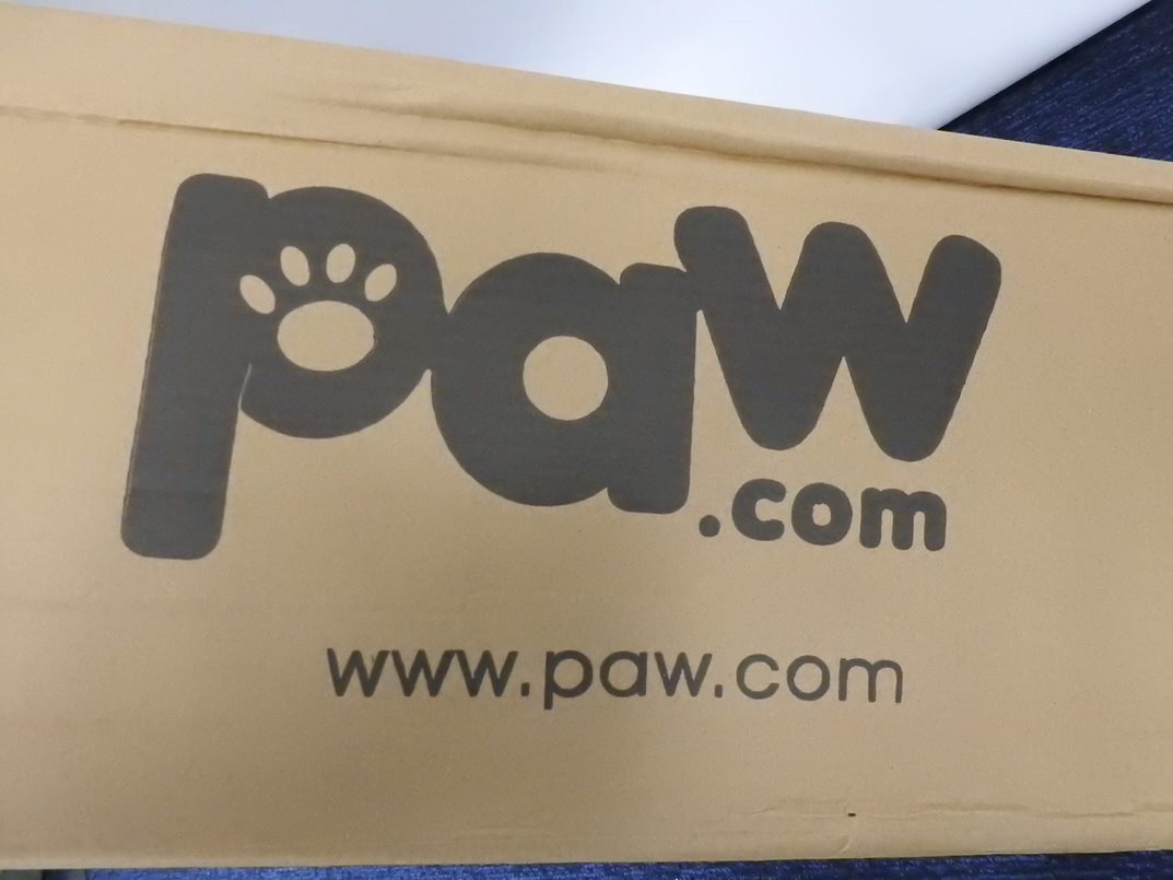 Outdoor Dog Bed (NEW IN BOX!)